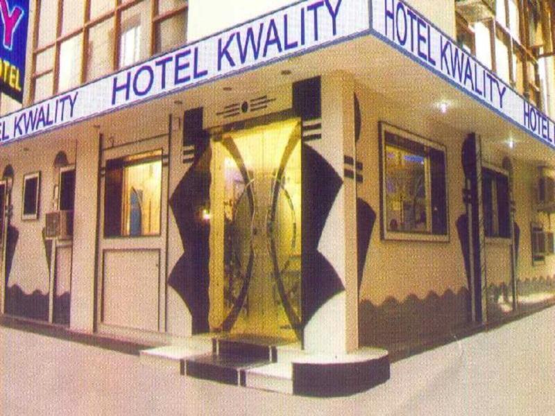 Hotel Kwality Ню Делхи Екстериор снимка