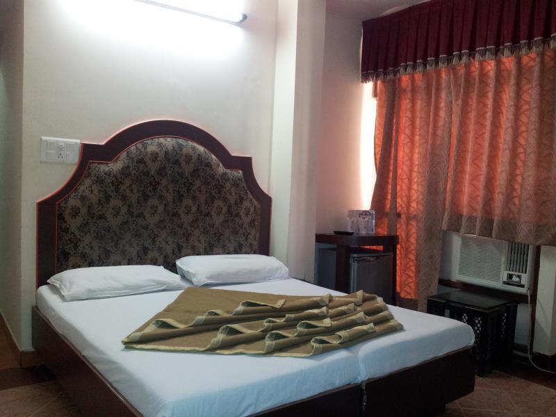 Hotel Kwality Ню Делхи Екстериор снимка
