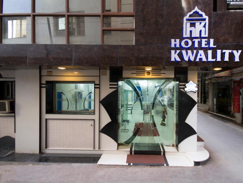 Hotel Kwality Ню Делхи Екстериор снимка