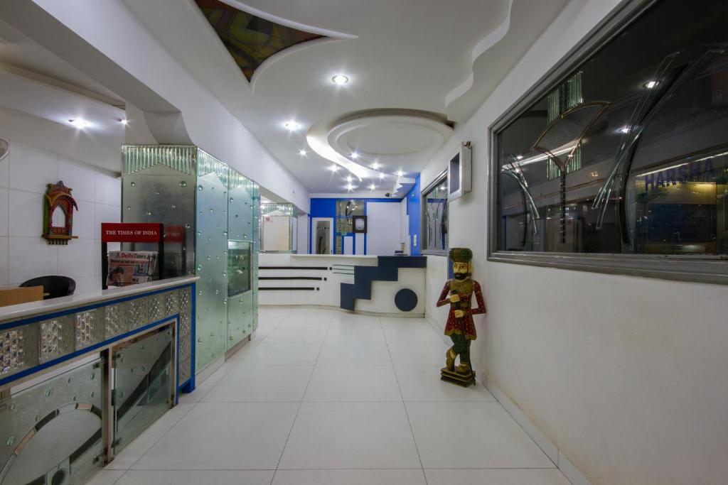Hotel Kwality Ню Делхи Екстериор снимка